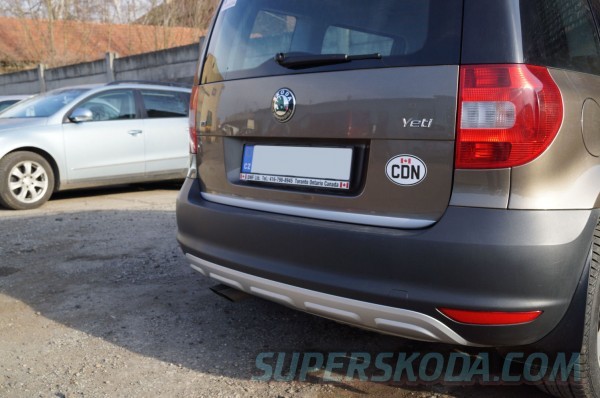 Škoda Yeti - Spodná lišta kufra strieborná