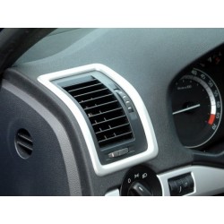 Škoda Octavia II / facelift - Dekory interiéru, sada 2 (rámčeky ventilácie) strieborný matný
