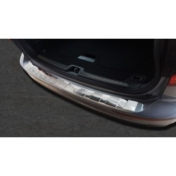 NEREZ Kryt prahu zadných dverí Volvo V60 II kombi