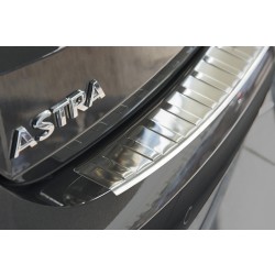 NEREZ Kryt prahu zadných dverí Opel ASTRA K