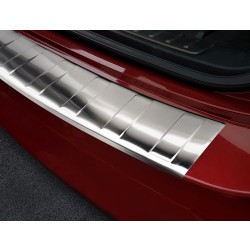 NEREZ Kryt prahu zadných dverí BMW X6 E71