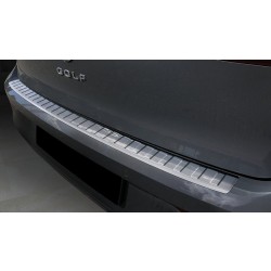 NEREZ Kryt prahu zadných dverí VW Golf VIII