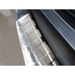 NEREZ Kryt prahu zadných dverí Nissan X-trail III facelift