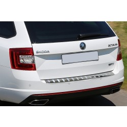 NEREZ Kryt prahu zadných dverí Škoda Octavia III RS kombi