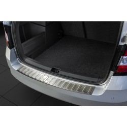 NEREZ Kryt prahu zadných dverí Škoda FABIA III kombi