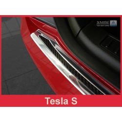 NEREZ Kryt prahu zadných dverí Tesla S - nerez-karbon
