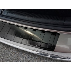 NEREZ Kryt prahu zadných dverí Volkswagen Passat B7 kombi - čierny grafit