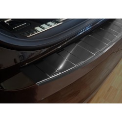 NEREZ Kryt prahu zadných dverí Volvo V90 - čierny grafit