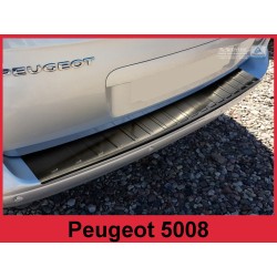 NEREZ Kryt prahu zadných dverí Peugeot 5008 - čierny grafit