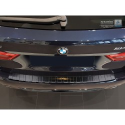 NEREZ Kryt prahu zadných dverí BMW 5 serie G31 touring - čierny grafit