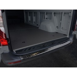 NEREZ Kryt prahu zadných dverí Mercedes Sprinter III