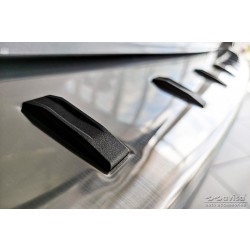 NEREZ Kryt prahu zadných dverí STRONG EDITION Ford Focus IV