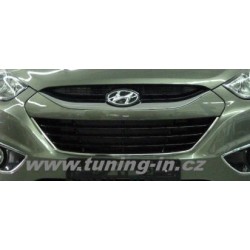 Hyundai ix35 - NEREZ chrom lišta prednej masky - OMTEC