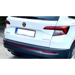 Škoda Karoq - Dekoratívna lišta medzi odrazkami OEM ČERVENÁ