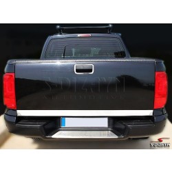 Nerez lišta spodnej hrany zadných dverí Volkswagen Amarok I