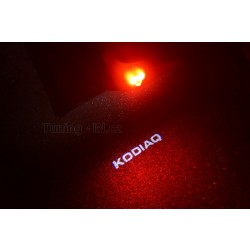Škoda Kodiaq červené led osvetlenie dverí s logom KodiaQ