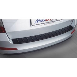 Škoda Octavia III combi 2013 - 2017 - Prah piatych dverí s výstupkami, ABS-čierny lesklý ''klavírlak''