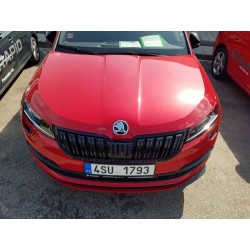 Škoda Karoq - mračítka SPORTIVE v originál Škoda farbe VELVET RED (F3P)