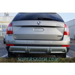 Škoda Octavia III Scout - nákladový prah čierny lesk