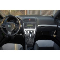 Škoda Octavia II - Rámček sředového panela climatronic ALU