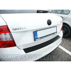 Škoda Rapid - nákladový prah čierny raster