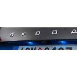 Škoda Scala- logo kufra ŠKODA