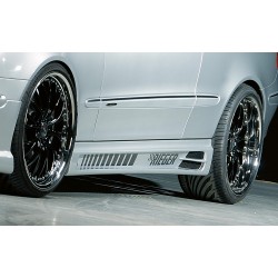 Rieger bočný prah mont. strana ľavá pro Mercedes CLK W209 kabriolet, kupé vr. faceliftu, r.v. 00/02-06/04, 07/04-, plast ABS bez povrchovej úpravy, s prolisem, s prolisem a dvěma výřezy